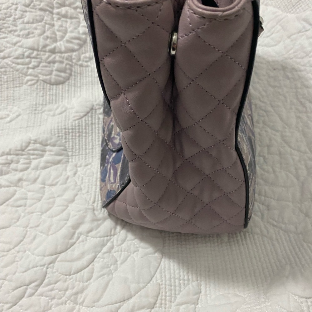 Guess Handbag - Picture 5 of 13